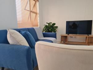 Beautiful 2 bed 2 bath apartment @ Westpoint in Sandton