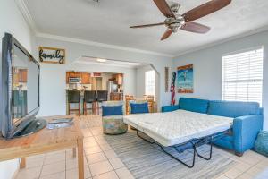 Less Than 1 Mi to Beach! Family-Friendly Galveston Home