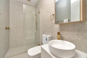 Blanca Beach House for 12 Vincentia