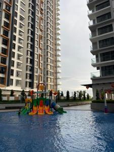 K AVENUE FAMILY ROOM B09 near airport by Gc