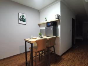 K AVENUE B09 STUDIO king BED