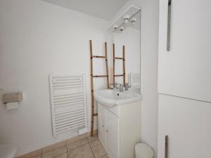 Maison confort, plage et commerces à pied, animaux admis sur demande - FR-1-476-75