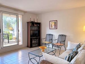 Duplex avec piscine, 3 pièces cabine, 6 couchages, terrasses et parking proche plage - Le Lavandou - FR-1-251-536