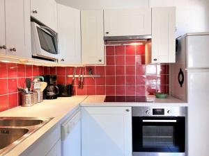 Duplex avec piscine, 3 pièces cabine, 6 couchages, terrasses et parking proche plage - Le Lavandou - FR-1-251-536