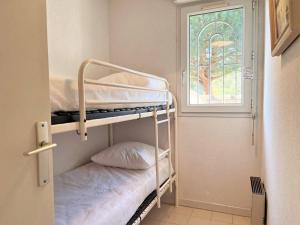 Duplex avec piscine, 3 pièces cabine, 6 couchages, terrasses et parking proche plage - Le Lavandou - FR-1-251-536