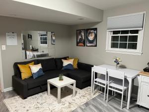 Oxon Hill Cosy Middle Unit 2 bedroom and 1bath near Gaylord