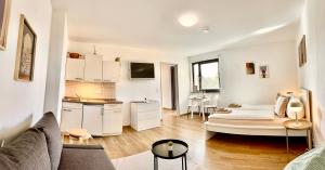 Stylisches Studio Apartment mit Balkon und privatem Stellplatz für bis zu 4 Personen nur wenige Minuten von der Innenstadt & Mosel entfernt