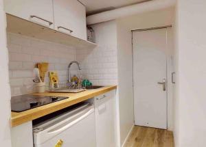 Appartements Studio 1 Adorable studio neuf en bord de Marne 5kms Paris : photos des chambres