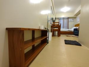 427 Tower 3 Avida Iloilo Pool View Comfy Cozy Central