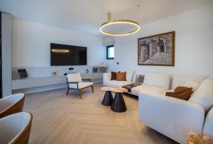 Cascade Luxury Apartments