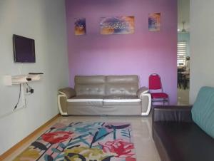 Ainul 74 Homestay