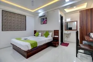 Hotel StayBird - Nest, Kharadi - Vagholi