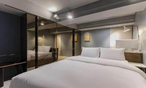 Phòng Loại Sang Giường Đôi (Deluxe Double Room)