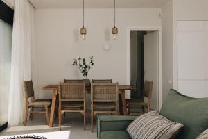 Private pool with prime location Oraio Meros