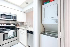 World Tennis Club 726 Tennis Swimming Pool Close to Beach and Restaurants