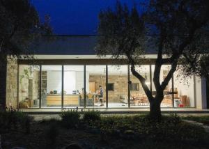 Elegant modern Villa in olive grove