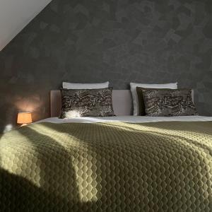 Suite room in Hotel Restaurant Oud London