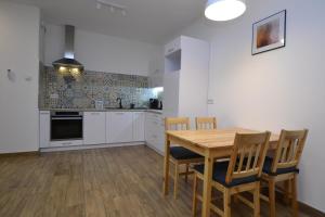 Apartament SZMARAGDOWY z garażem Centrum Gliwic-Klimatyzacja