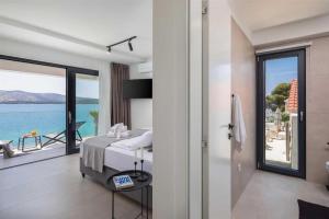 Luxury Seaside Villa LAmour with pool in Sibenik - Zaboric