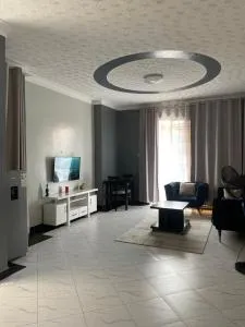 Precious Bahai nest 1BDR wifi Netflix - Buye