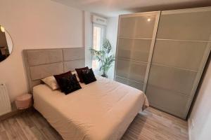 Appartements Rosny02 Luxueux Gare Disney Paris : photos des chambres