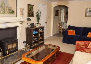 West Lodge 3 bedrooms, near golf course and river