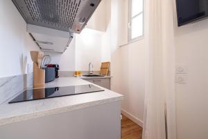 Charming City Center Studio 104