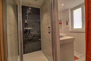 Appartements La Grande Ourse - Chambre cosy 2 pers - L-Alcove de l-Ours : photos des chambres
