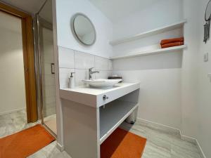 Appartements La Grande Ourse - Chambre cosy 2 pers - L-Alcove de l-Ours : photos des chambres