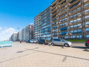 Apartment on the 8th floor with sea view