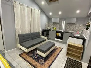 Guest House Bungalow - Pelsall