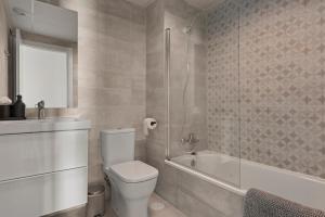 Nohemi - elegant city and beach apartment