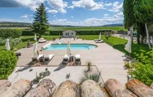 2 Bedroom Stunning Home In Les Mées - 福卡尔基耶