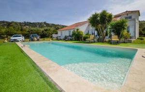 Maisons de vacances Gorgeous Home In Saint Florent With Wi-fi : photos des chambres