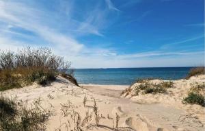 2 Bedroom Lovely Home In Mielno