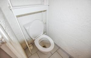 Appartements 2 Bedroom Beautiful Apartment In Ruoms : photos des chambres