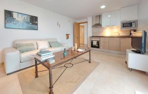 Awesome Apartment In Moncofa