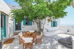 Tinos Traditional Patio House - Tzádhos