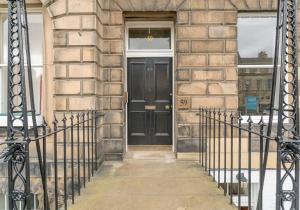 Melville Street Apartment