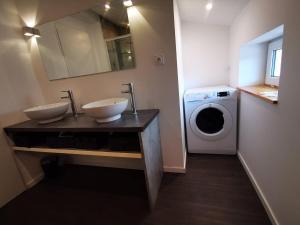 Appartements T3-Le Vimaine-Vienne : photos des chambres