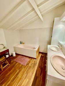 Maisons de vacances La Maison M 6pers : photos des chambres