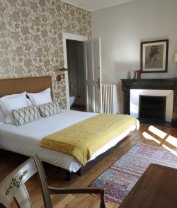 B&B / Chambres d'hotes La Maison Jules : Chambre Double ou Lits Jumeaux Standard - Vue sur la Rue