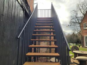 17th-Century1Bed Studio PetsOk Garden Wifi