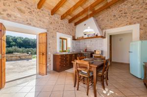 YourHouse Son Tey Villa