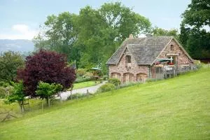 Coach House - Leysters