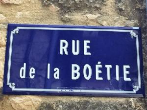 Appartements SPACIOUS FLAT WITH AC & 33M² TERRACE IN SARLAT : photos des chambres