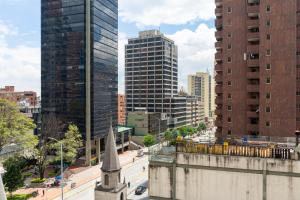 The Equilibrium Collection in Centro Internacional