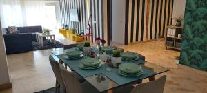 Luxury 2 Bed, 2 Bath Flat, Heart of Maarif, Fiber WiFi & Parking