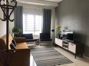 Villa Selatan Southville City