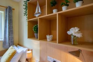 88 - Spacious Townhouse by Shortstays